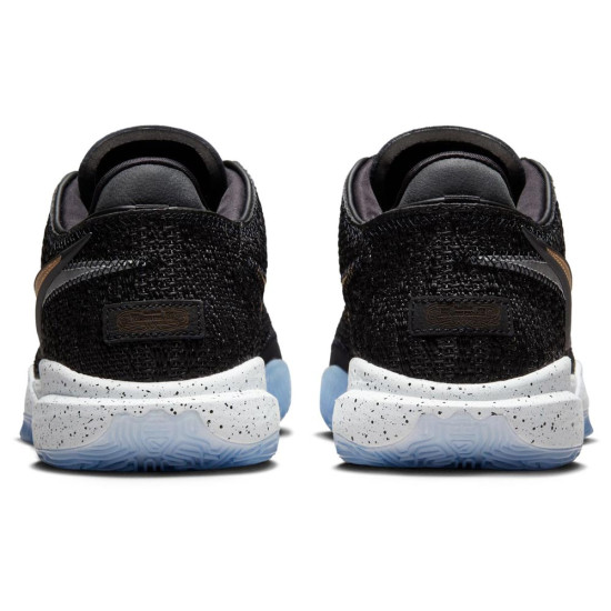 Nike LeBron 20